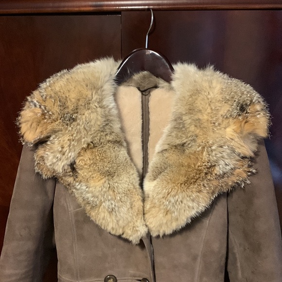 Jeno de Paris Shearling Coat w Genuine Fur Collar - Picture 2 of 16